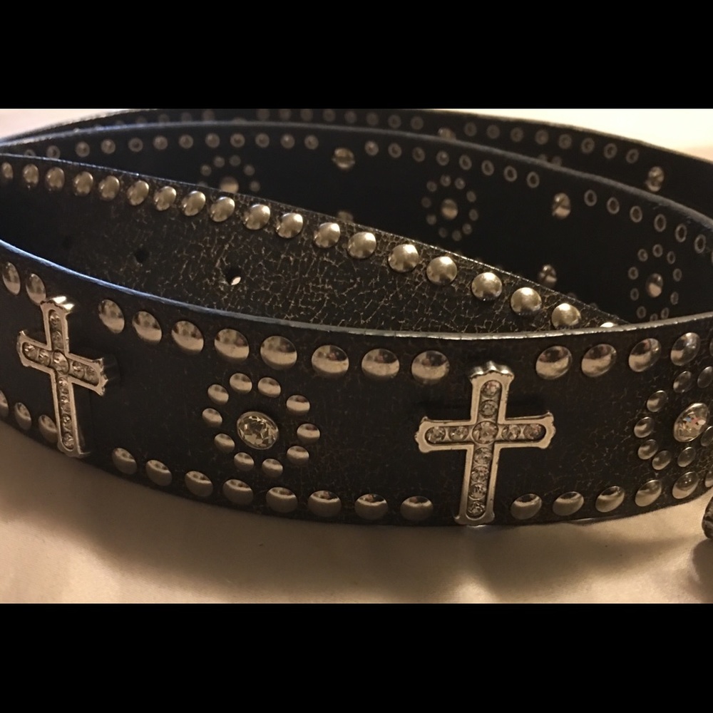 Woman’s western belt